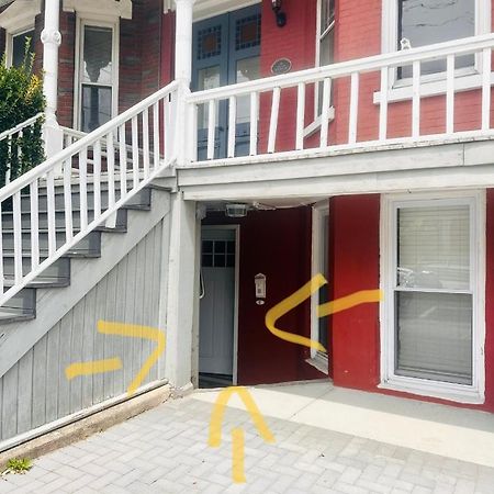 Classical Isbills Row House Close To Nyc Bayonne Exterior photo